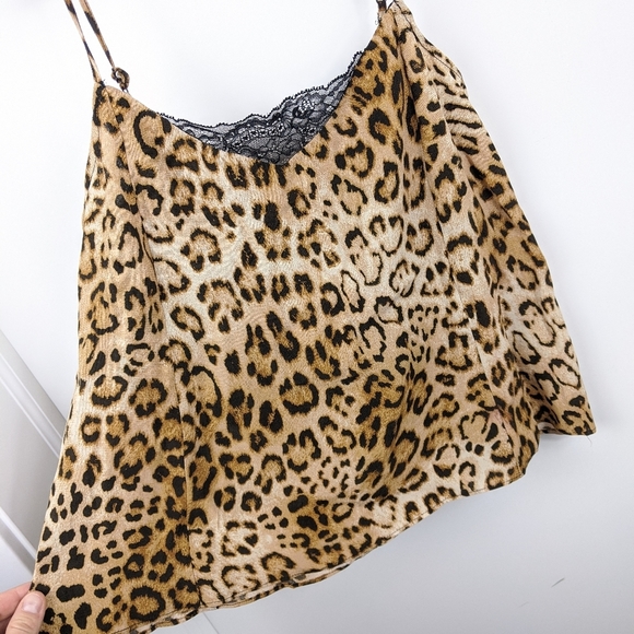 🆕🌿zara LEOPARD PRINT CAMI🌿 - Picture 7 of 8